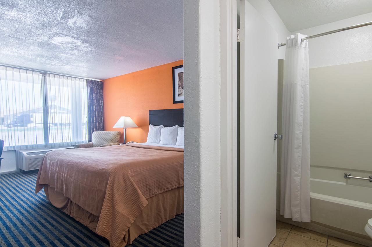 Motel 6-Liberal, Ks Kültér fotó