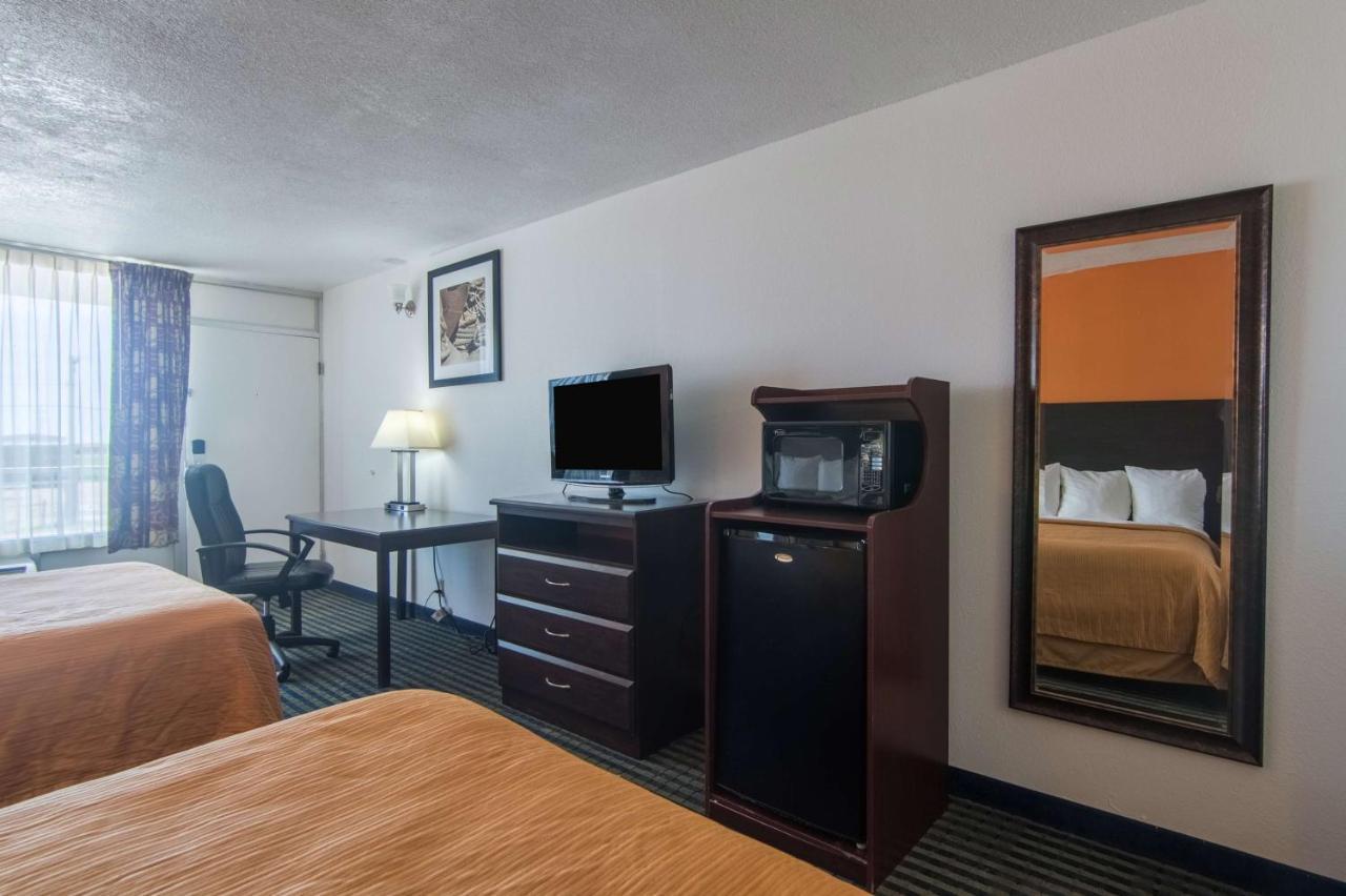 Motel 6-Liberal, Ks Kültér fotó